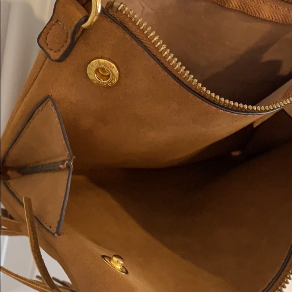 Old Navy fringe crossbody - Picture 2 of 3